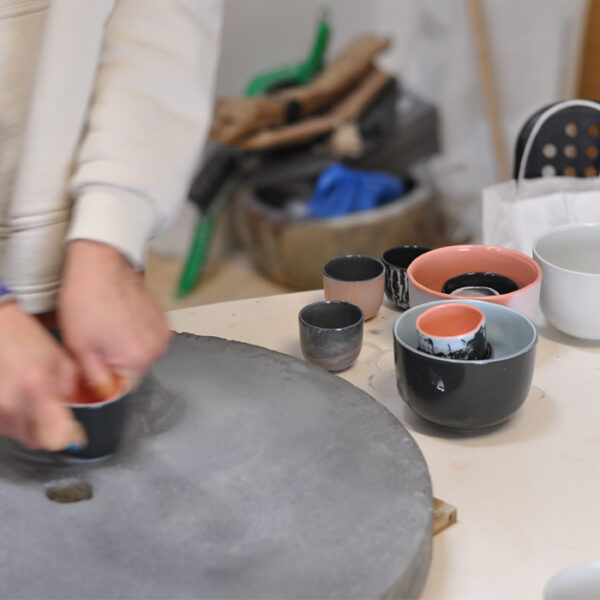 VÍKENDOVÝ KURZ: Tvůrčí dekorování porcelánu - Image 10